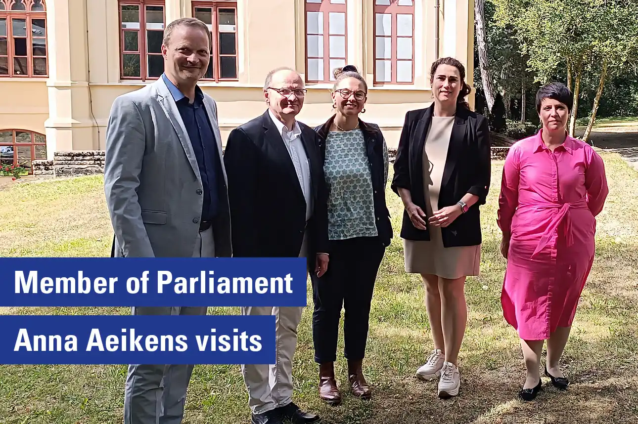 Member of Parliament Anna Aeikens visits